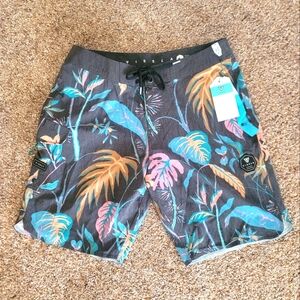 NWT VISSLA Boardshorts